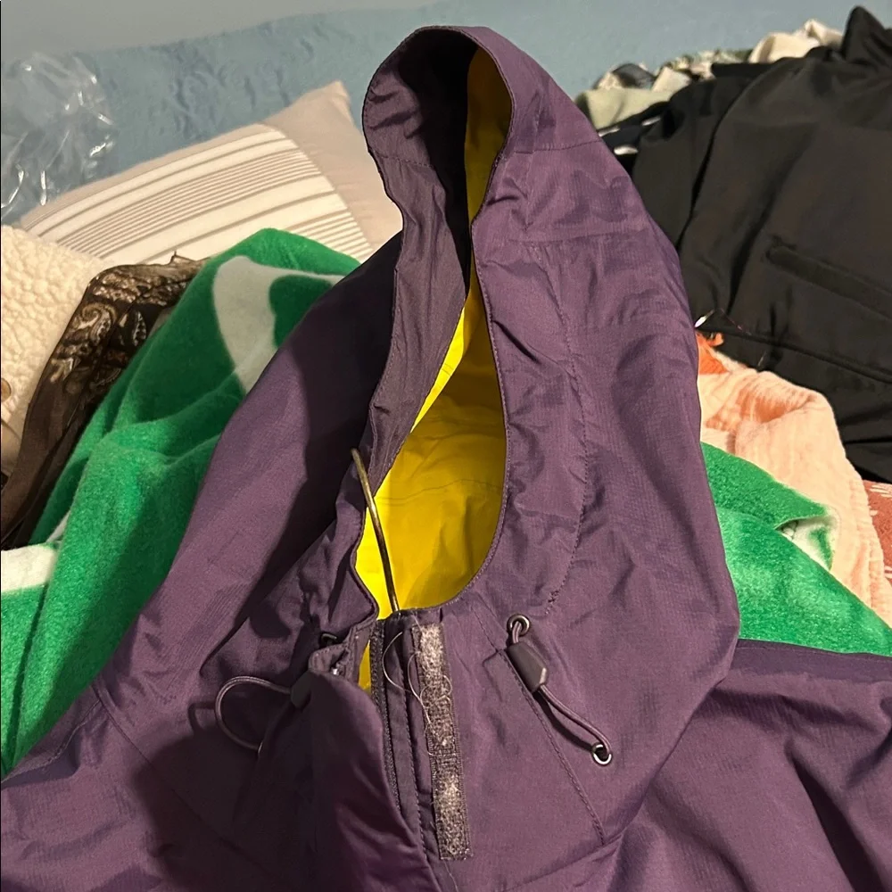 The North Face Deep Purple Windbreaker - Picture 4 of 5